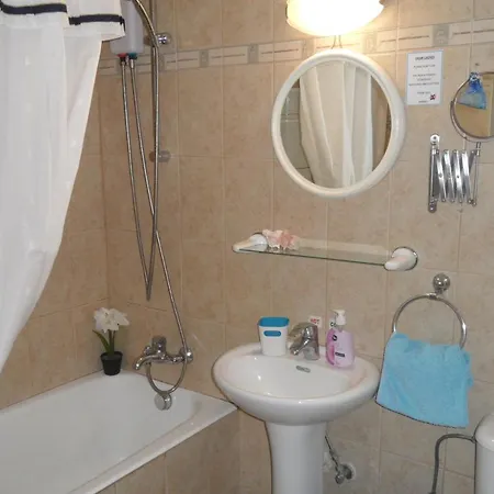 Ground Floor, Free Internet דירה איה נאפה