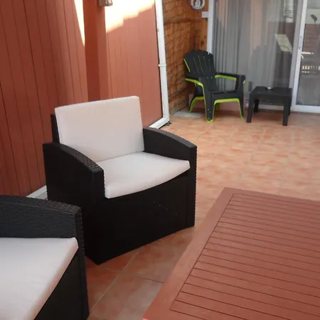 Ground Floor, Free Internet איה נאפה