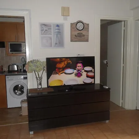 Ground Floor, Free Internet איה נאפה