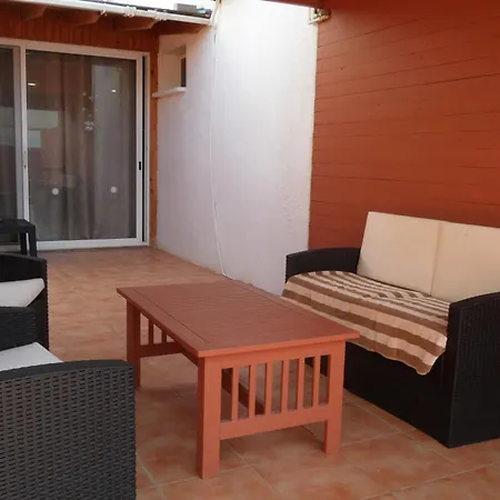 Ground Floor, Free Internet