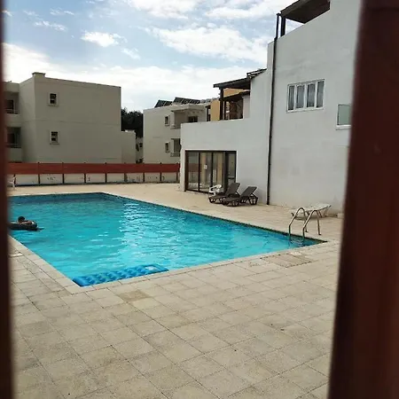 Ground Floor, Free Internet