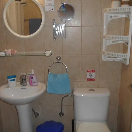 Ground Floor, Free Internet 圣纳帕